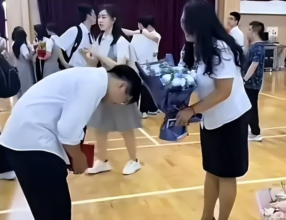 孙海洋回应孙卓被南工大录取，孙卓报考应用物理学，或与恩师有关-孙卓简介