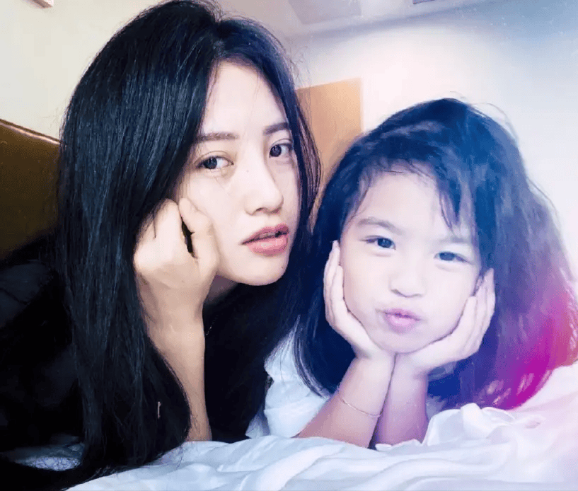 长开后却惊为天人,这6位星二代个个出人意料_贾云馨_张思捷_二女儿