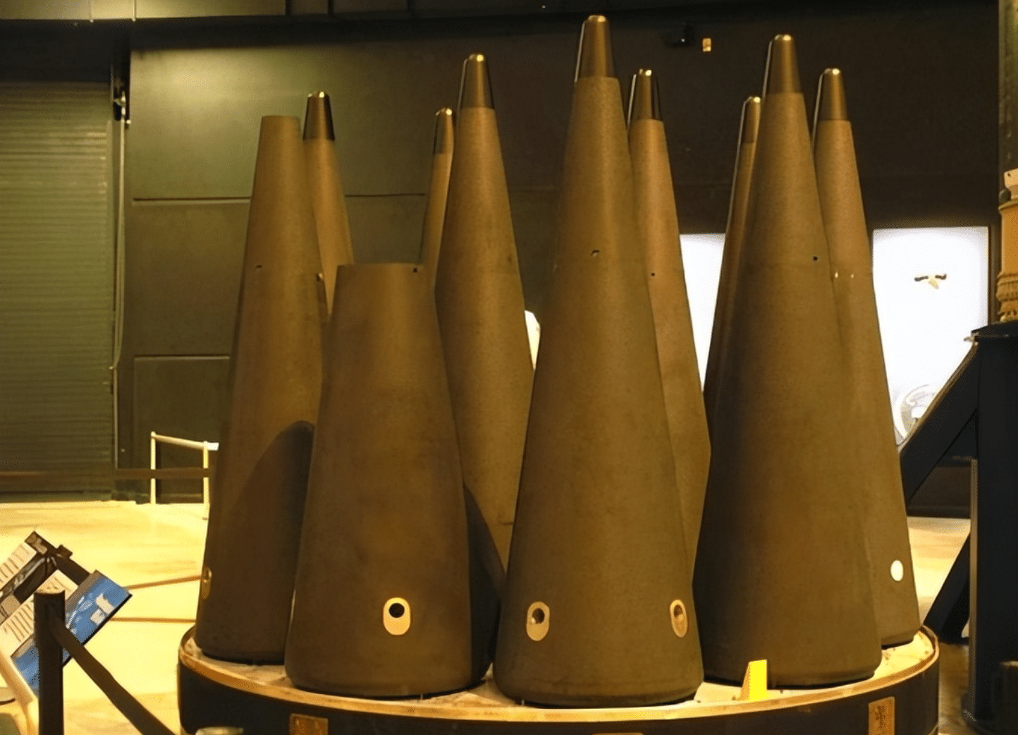 中美俄核弹头大比拼:俄5977枚,美国5428枚,中国有多大差距?