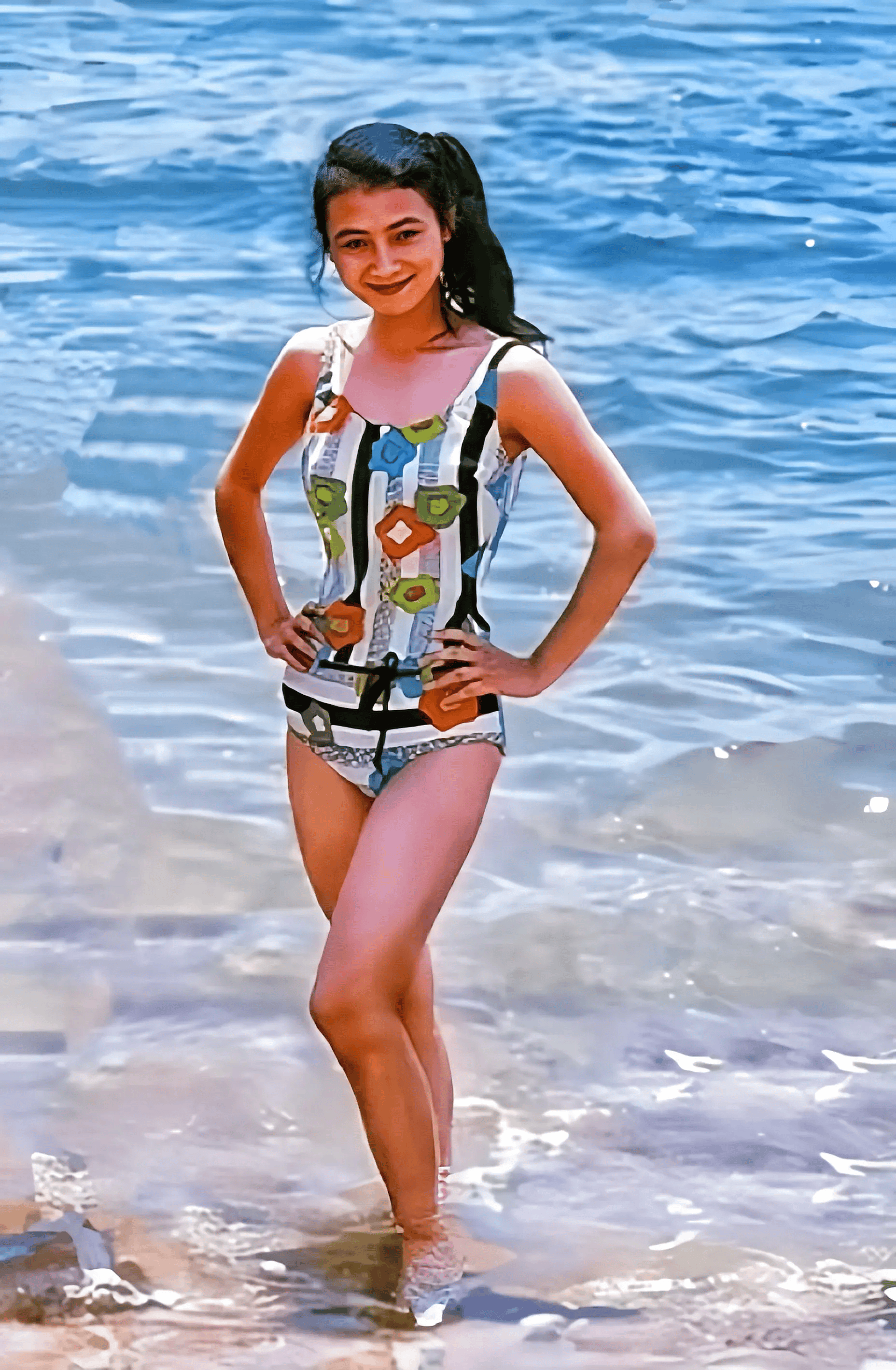 炎热夏天.女星们泳衣争芳斗艳姜黎黎难得一见泳装照(泳装大全)