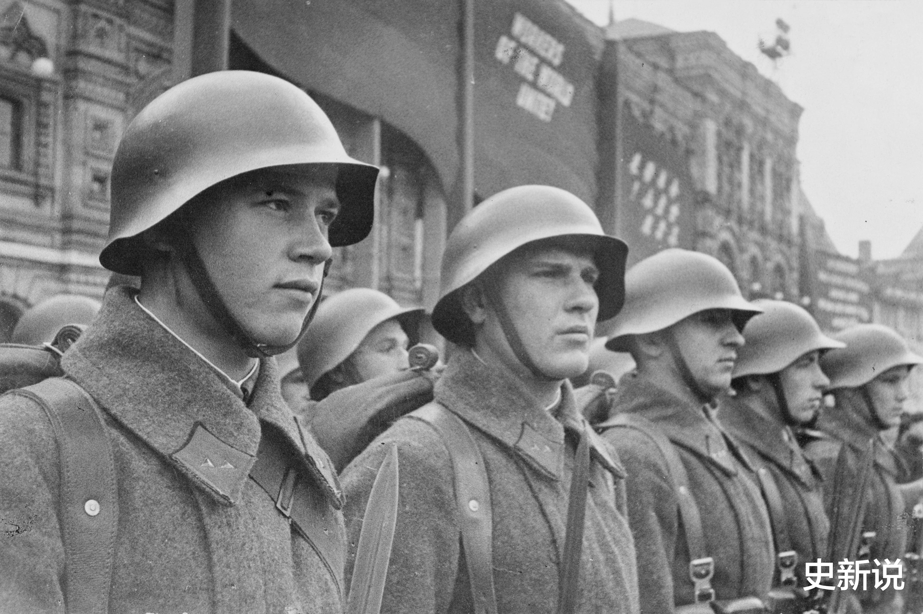 二战美军头盔上为何有层鱼网?用处特殊,据说拯救了20万人性命