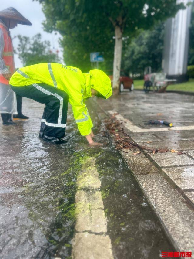 长沙启动暴雨恶劣天气二级应急响应，这些路段积水请绕行-长沙暴雨积水严重