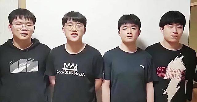 2021年6月7日,在湖南省的娄底中学,这四兄弟即将迎来了自己的