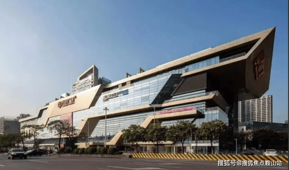 小区环境:致景轩坐拥中轴绿洲之上,三大公园环绕(上涌果树公园,海珠