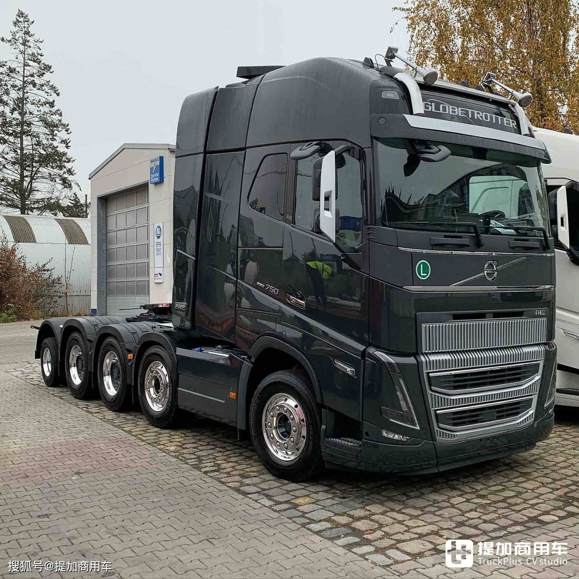 搭载全套遥控系统,640匹马力曼恩tgx大件车实拍,可遥控行驶