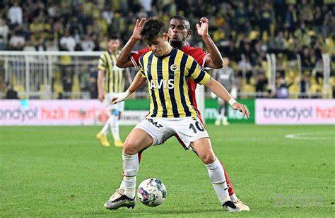 欧冠杯:费内巴切主场迎战卢加诺