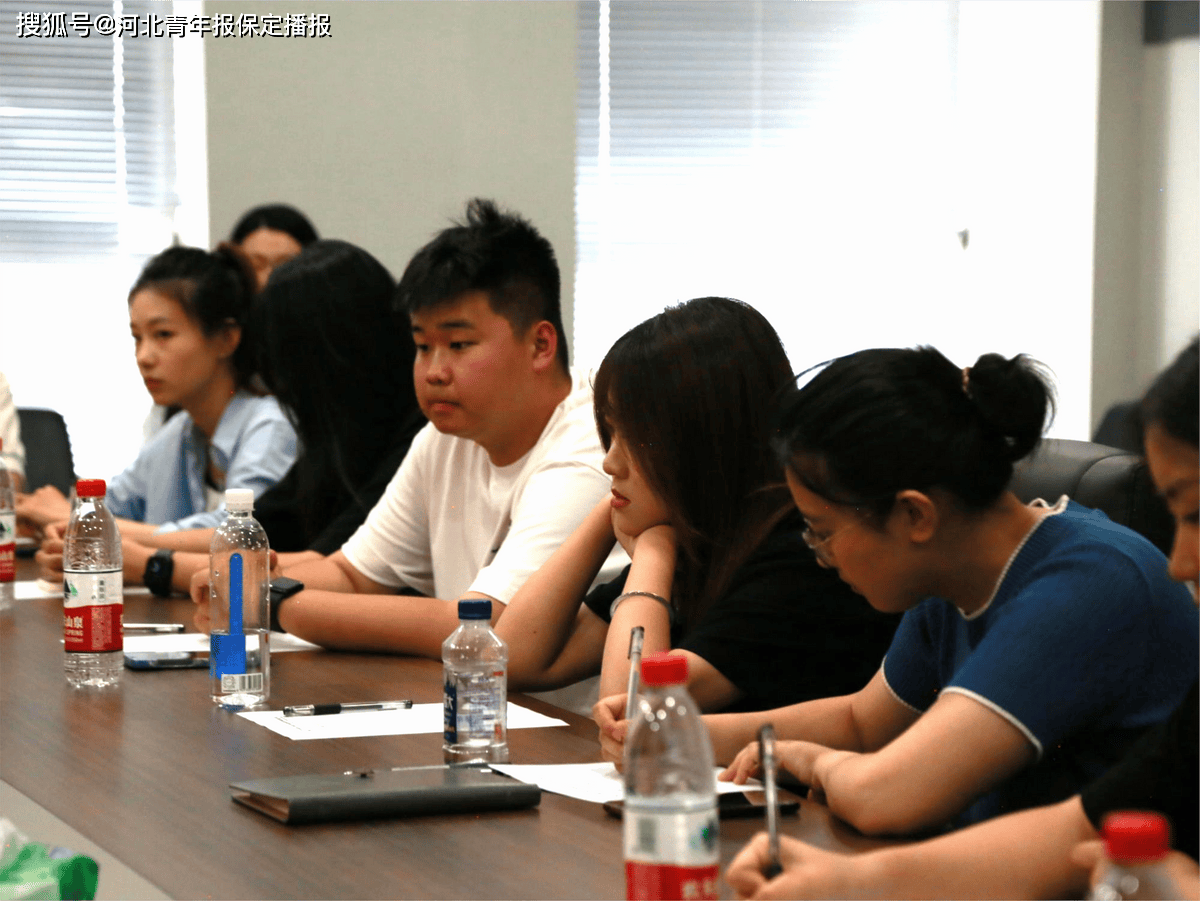 保定"大学生成长沙龙"第二期活动走进建行,90后小伙分享成长经历