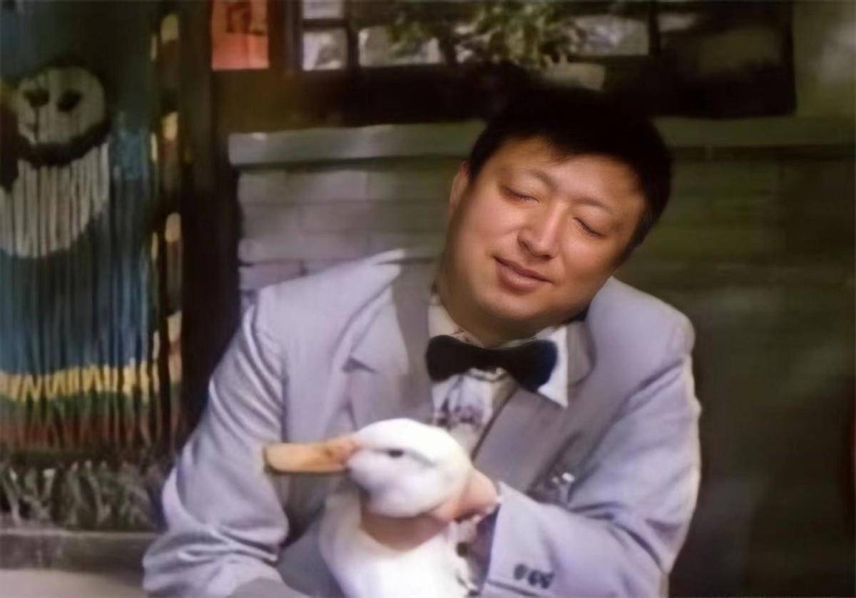 陈裕德:演"懒汉"出名,患病去世好友凑钱帮其下葬