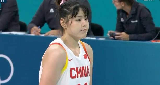 中国女篮首战告捷!详细数据解析与最佳球员一览