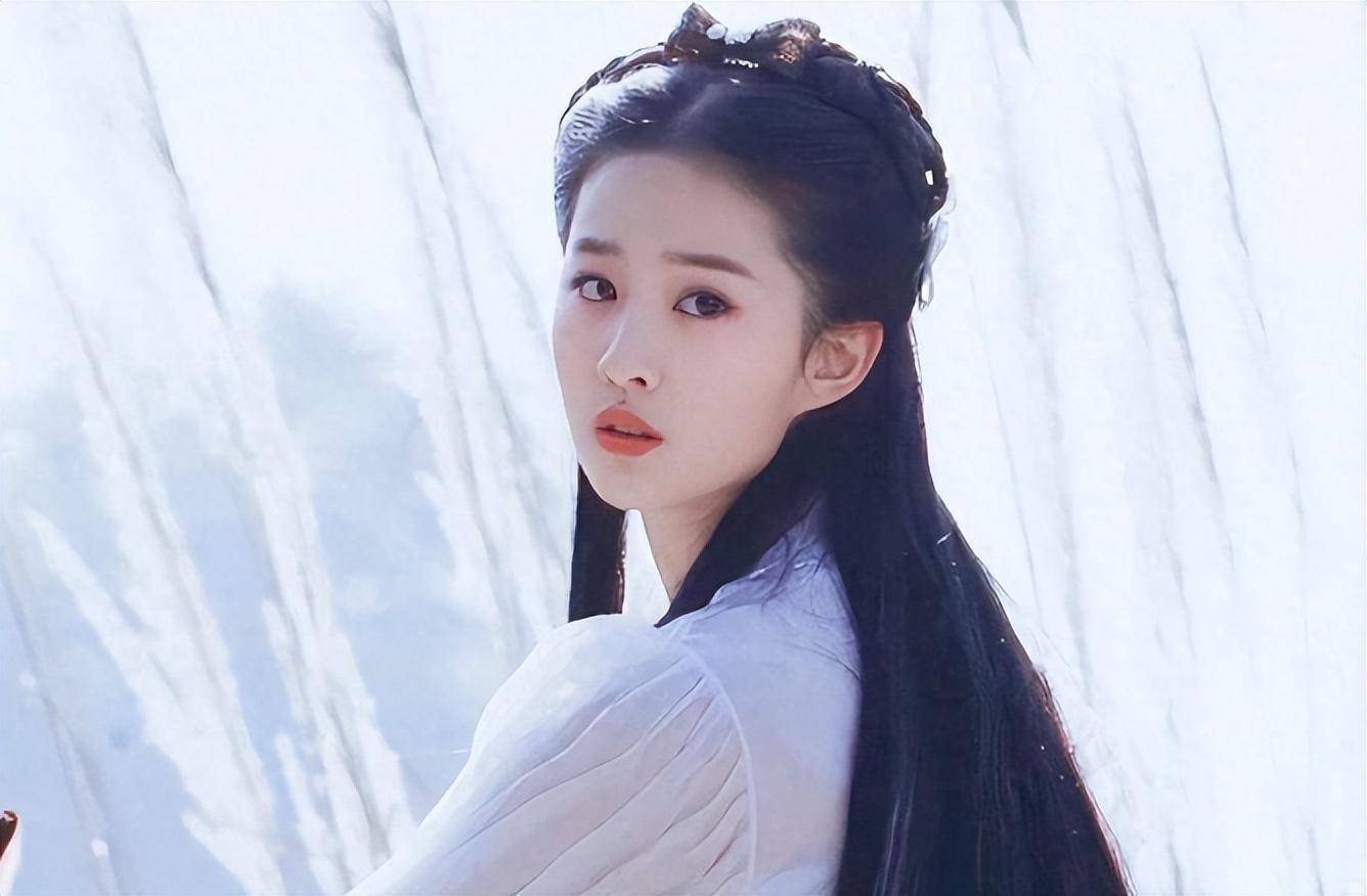 有钱有颜,开百万豪车住亿万豪宅,36岁的刘亦菲为何至今无人敢娶?