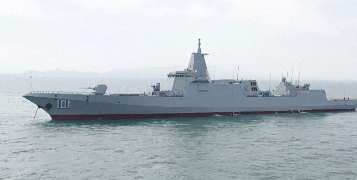 中国下一代驱逐舰震撼曝光:万吨巨舰,全舰无炮弹,性能远超055