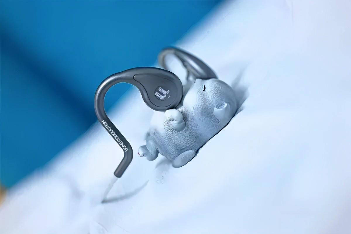 奥运冠军推荐使用的骨传导耳机该怎么选?骨传导耳机选购小技巧!