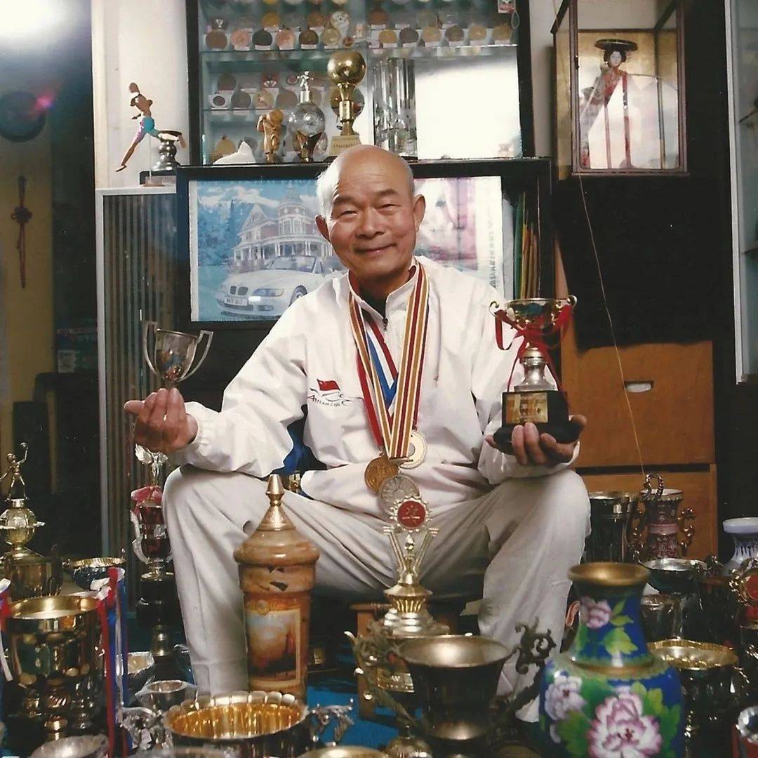 社区里的奥运传奇藏品,解锁昔日荣耀的钥匙_体育_陈鸿康_康健