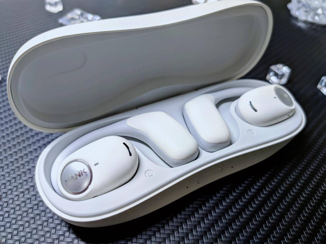 如何选择开放式耳机好?2024人气爆款耳机推荐!