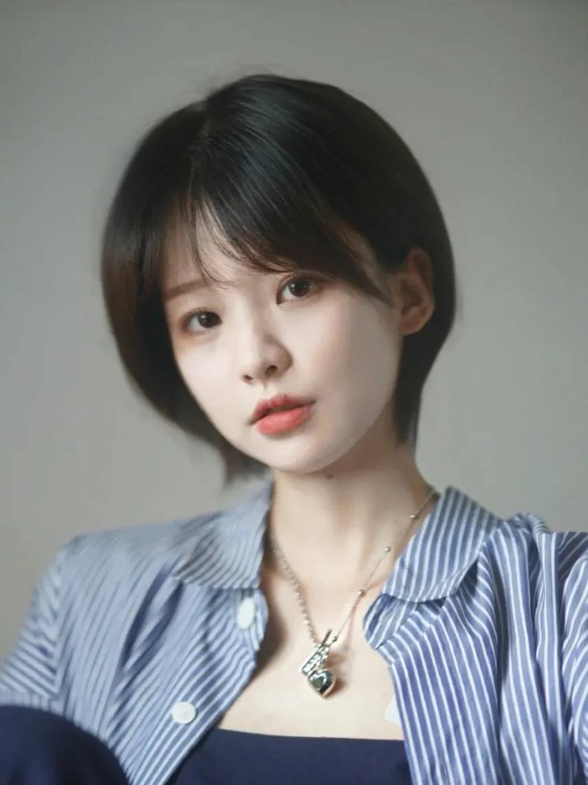 女士短碎发剪完大不一样很美很显小