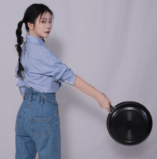 《梦回桃源》杀青 演员张雨桐饰演霸气萌妹达里里