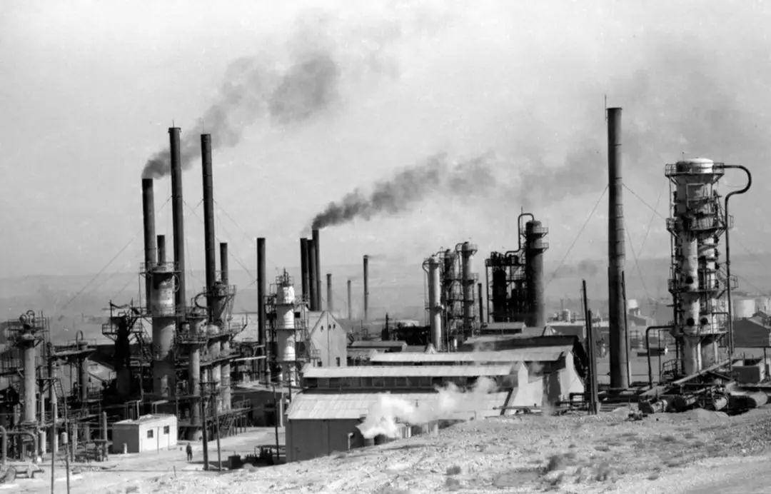 新中国工业产值快速增长背后秘密,为何能够从民国经济凋敝到工业繁荣