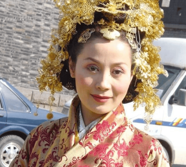 邬倩倩_尤小刚_漂亮