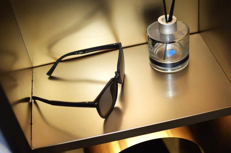 折叠之美,轻巧耐用,小米新品米家折叠偏光太阳镜