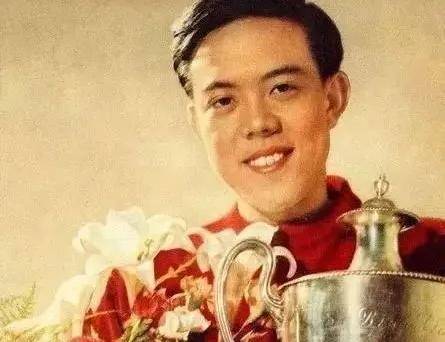 容国团:中国第一个世界冠军,却在树上上吊身亡只留下一纸条,打开后让