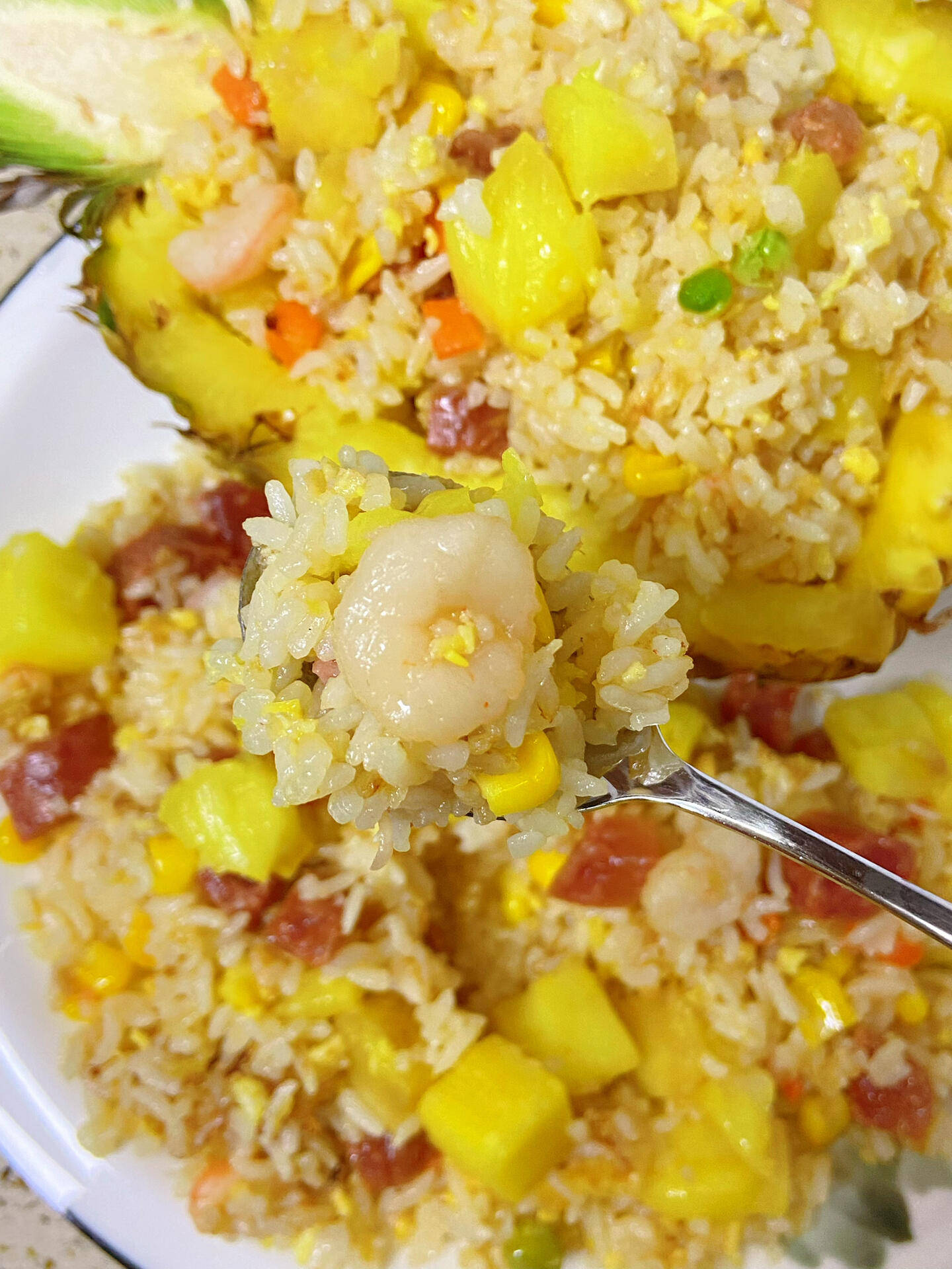色香味俱全的泰式菠萝饭