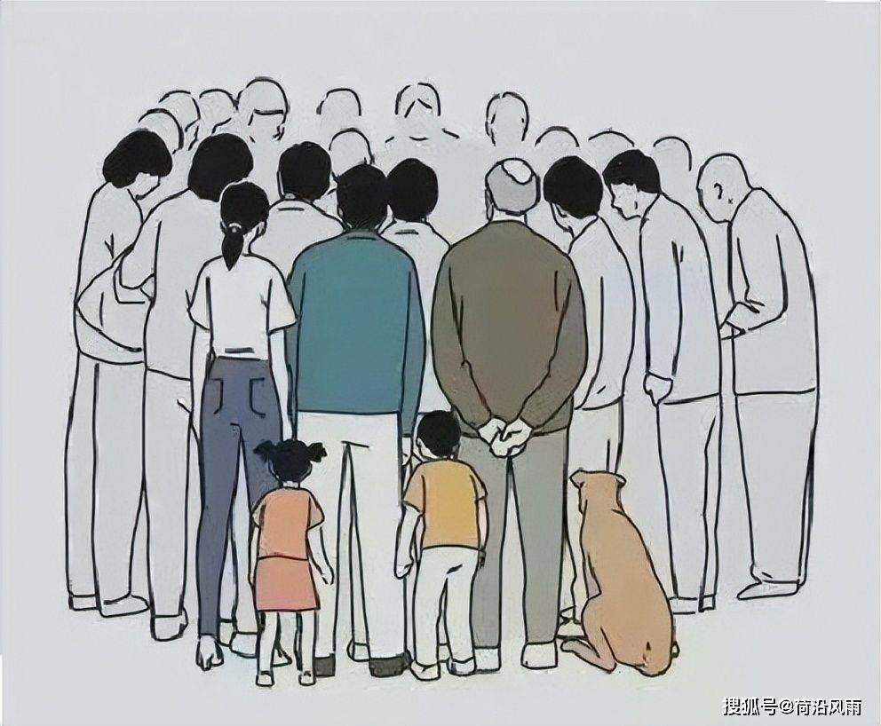 于是,尤老大阴沉着脸,朝围观的人群指了指.