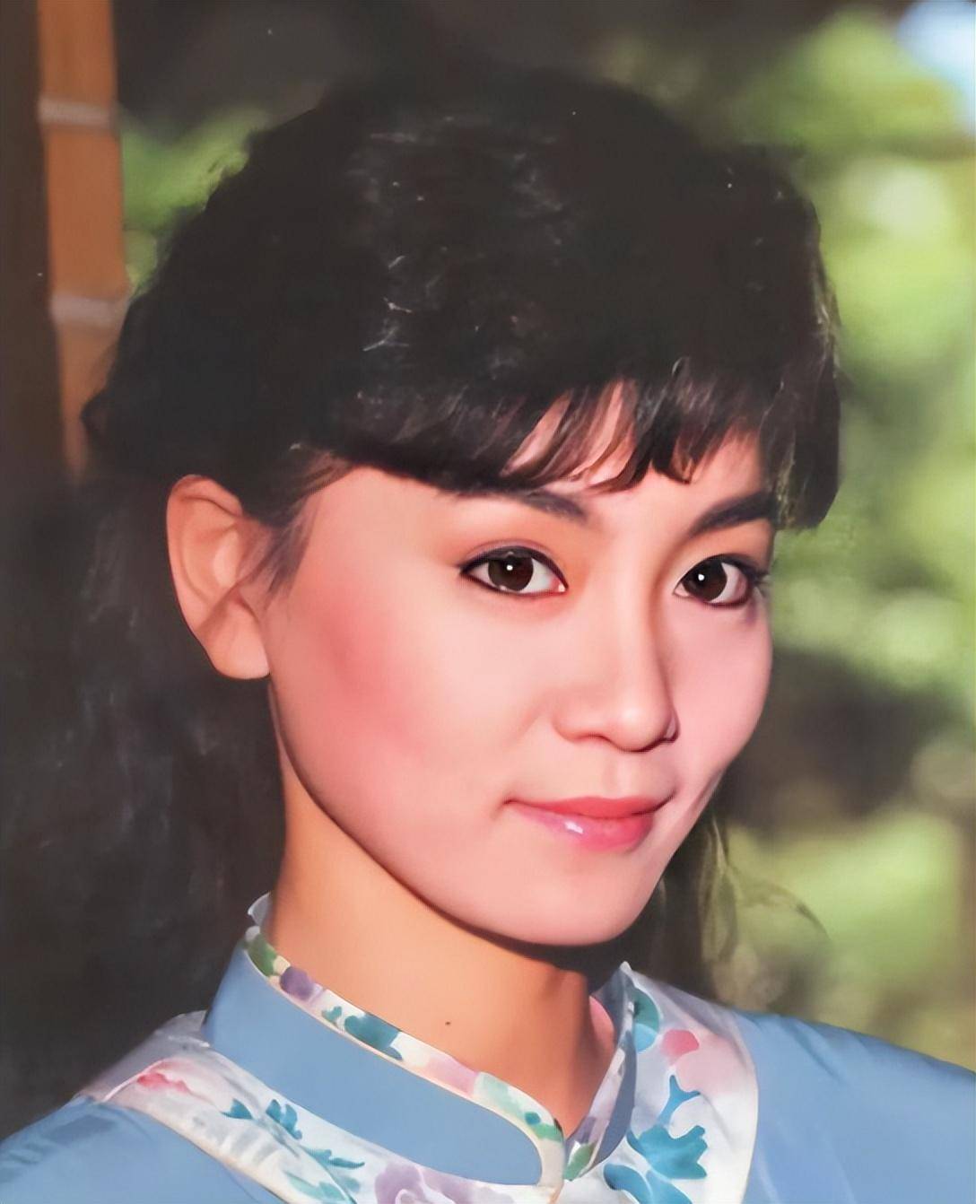 演员刘雪华:一生无儿无女,65岁独居上海,24小时都开着电视