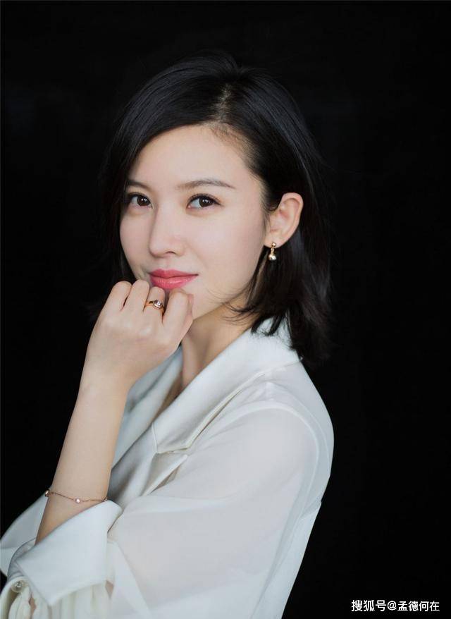 杨子姗这尤物身材,堪称人间水蜜桃!