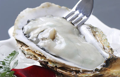 牡蛎又名生蚝,誉为海洋中牛奶,功效大有来头,现在知道还不晚!