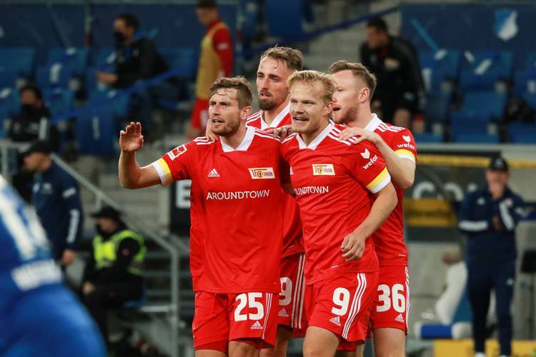 转会方面,圣保利休赛期引进了5名队员,但除来自菲尔特的瓦格纳外实力