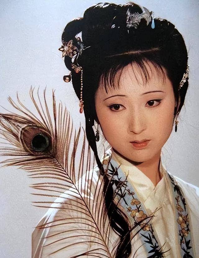 三版十二钗"颜值:87版人均国色,10版群魔乱舞,影版不堪入目