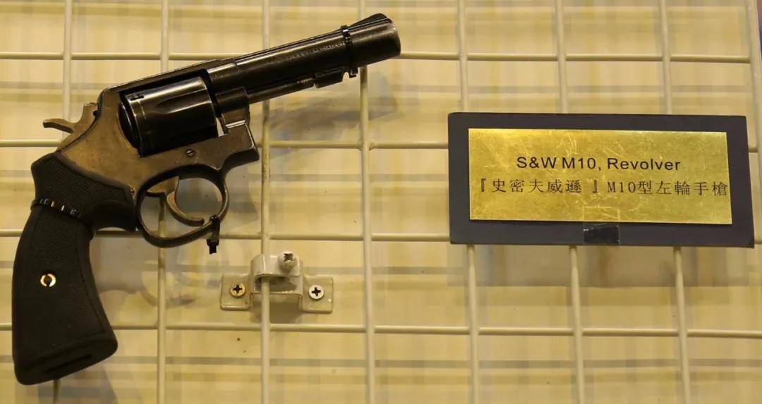 丨轻武专栏_步枪_香港_格洛克手枪