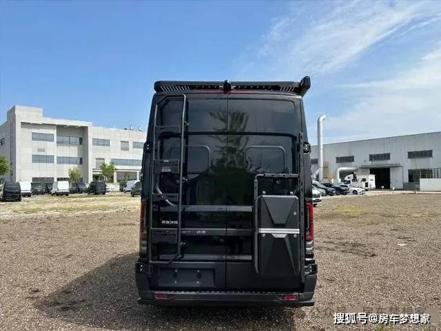 927济南房车展 不可不看的瑞弗启界r900 旅途中享奢华!从容驾趣!