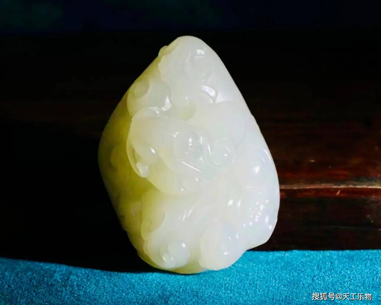 天生羊脂玉！六种主流和田白玉！_搜狐网