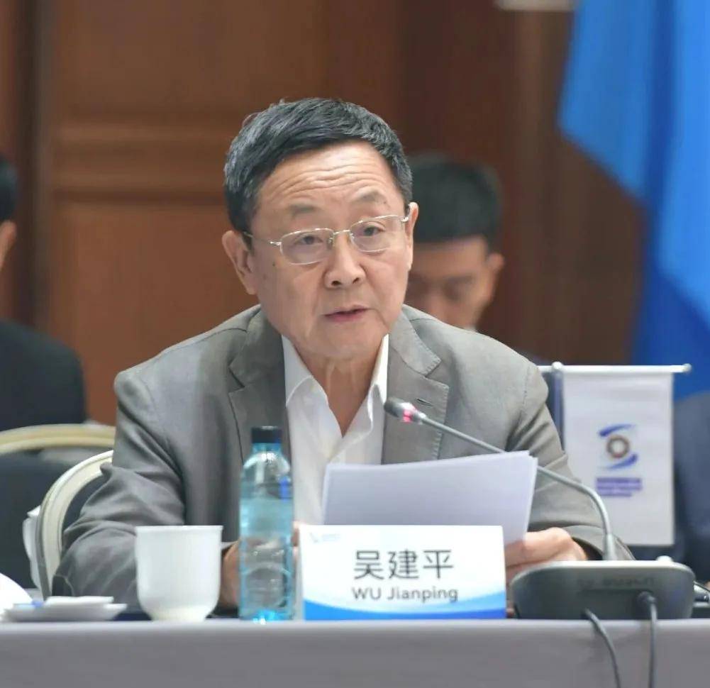 吴建平:"开放互联"是互联网核心技术的基因和灵魂