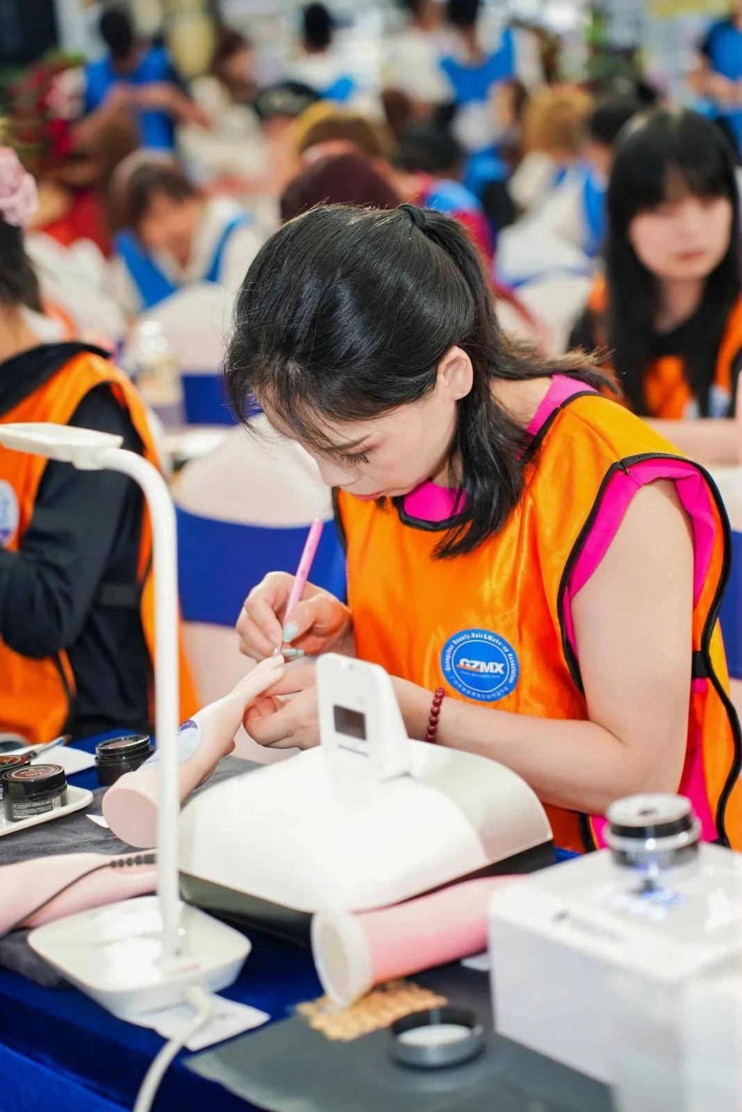 匠心独运 · 技艺比拼,2024广州市美容美发美甲职业技能竞赛闭幕