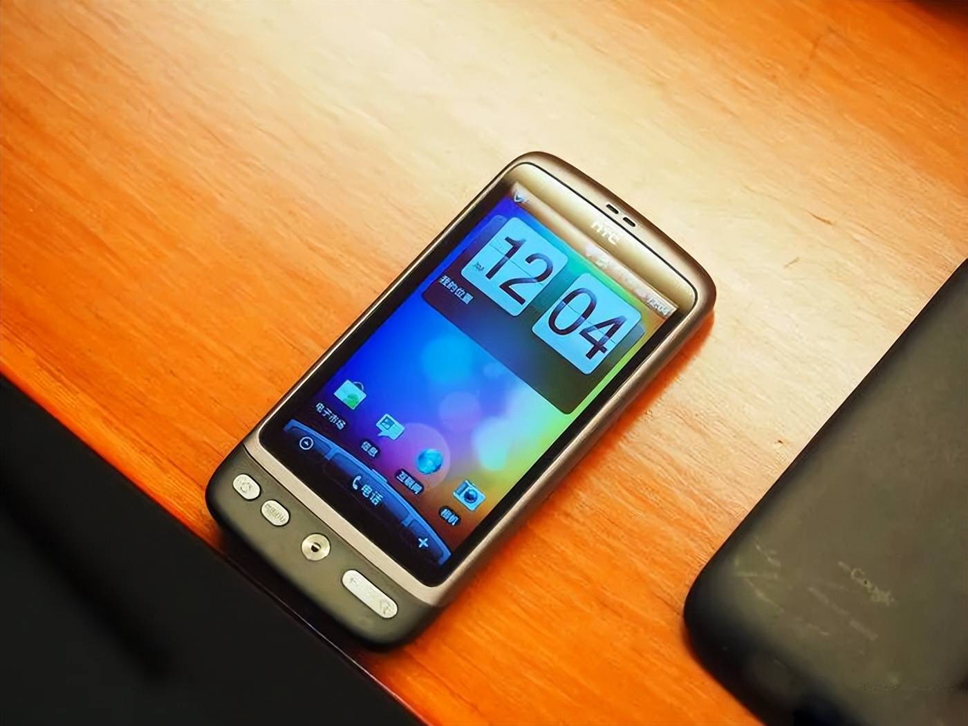 htc最新款手机，htc最新款手机2015