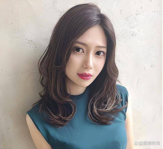 爱美的女人看过来 40 女性梳什么发型好看?