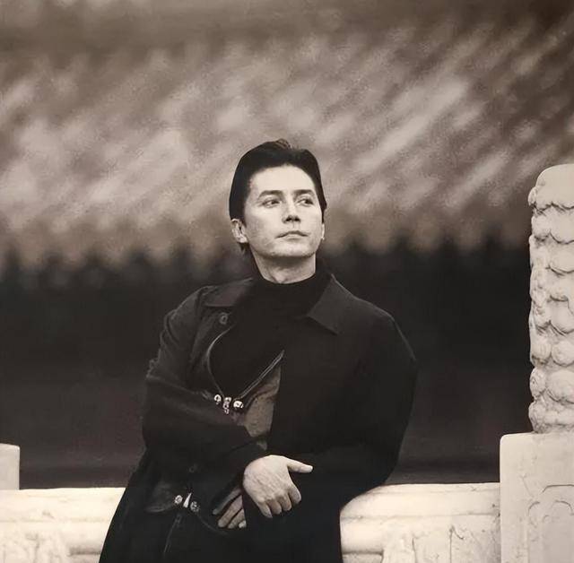 他们把尊龙选进了"50个最美丽的人物"名单.