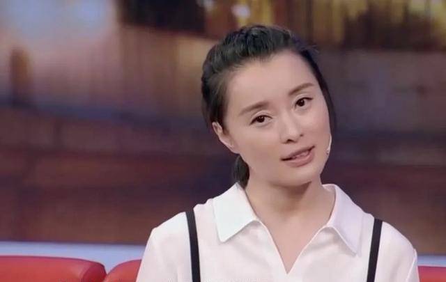 瞒不住了!19年前吴越陈建斌分手,内幕曝光,难怪吴越不婚不孕