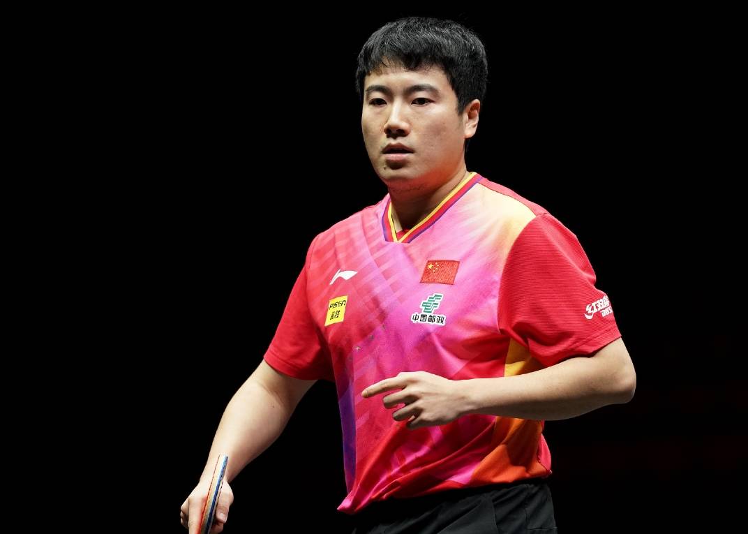 原创            3-2！梁靖崑又整活，流量打法淘汰周启豪，静待高远破不胜魔咒！-王楚钦vs梁靖崑视频