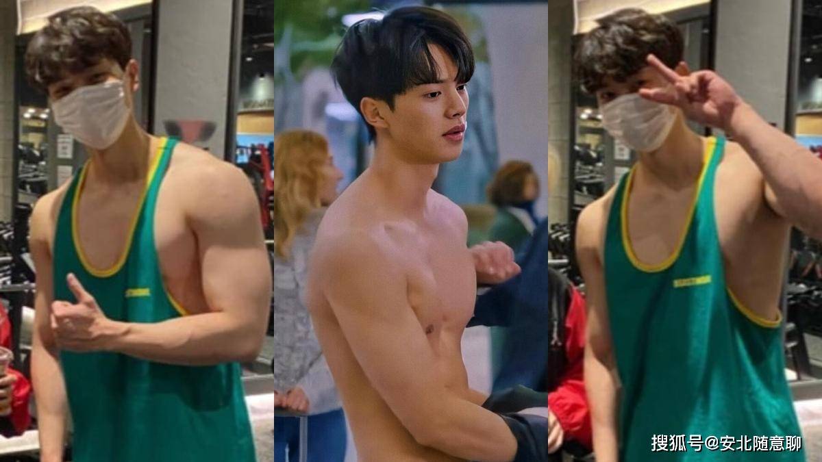 看看韩国演员,肌肉比脸大,练出太平洋宽肩