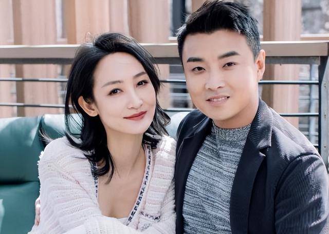 闫博雅在与王皓相识之前,是一位小有名气的舞蹈演员,为了支持王皓的