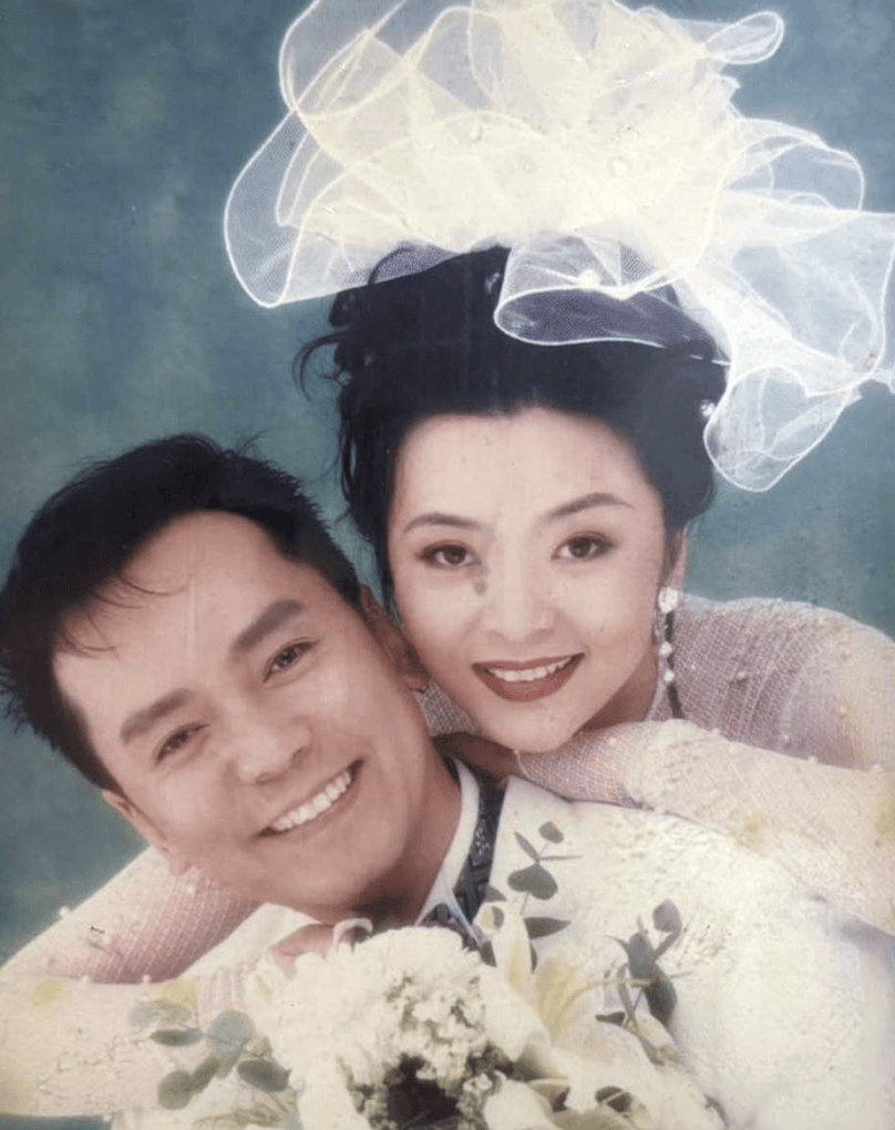 陈玉莲前男友贾思乐过70岁大寿!众多女星纷纷到场祝贺,老当益壮身体好