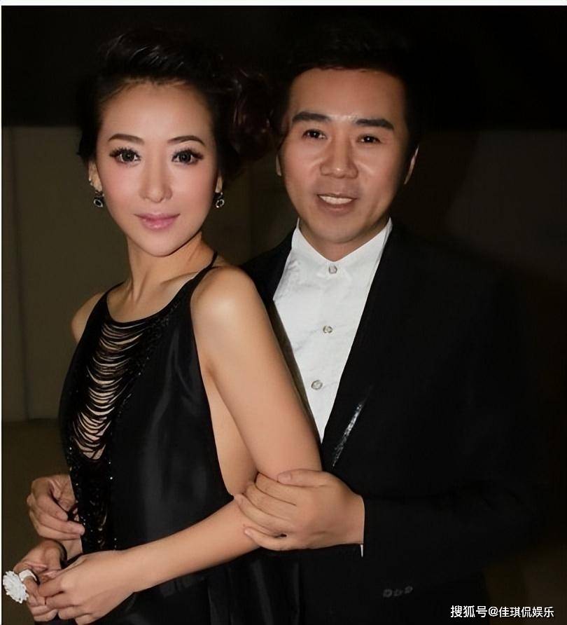 两次被爆私密照,尺度堪比阿娇,嫁小9岁丈夫后,49岁她乐不可言