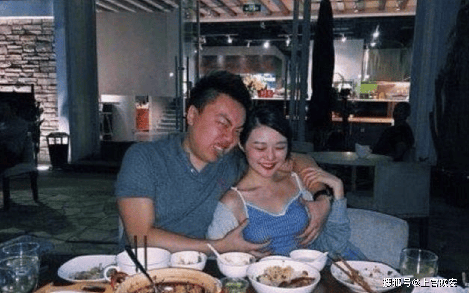一场直播卖不到10万,初代顶流网红晚晚怎么过成这样_林瀚_刘野_晚学