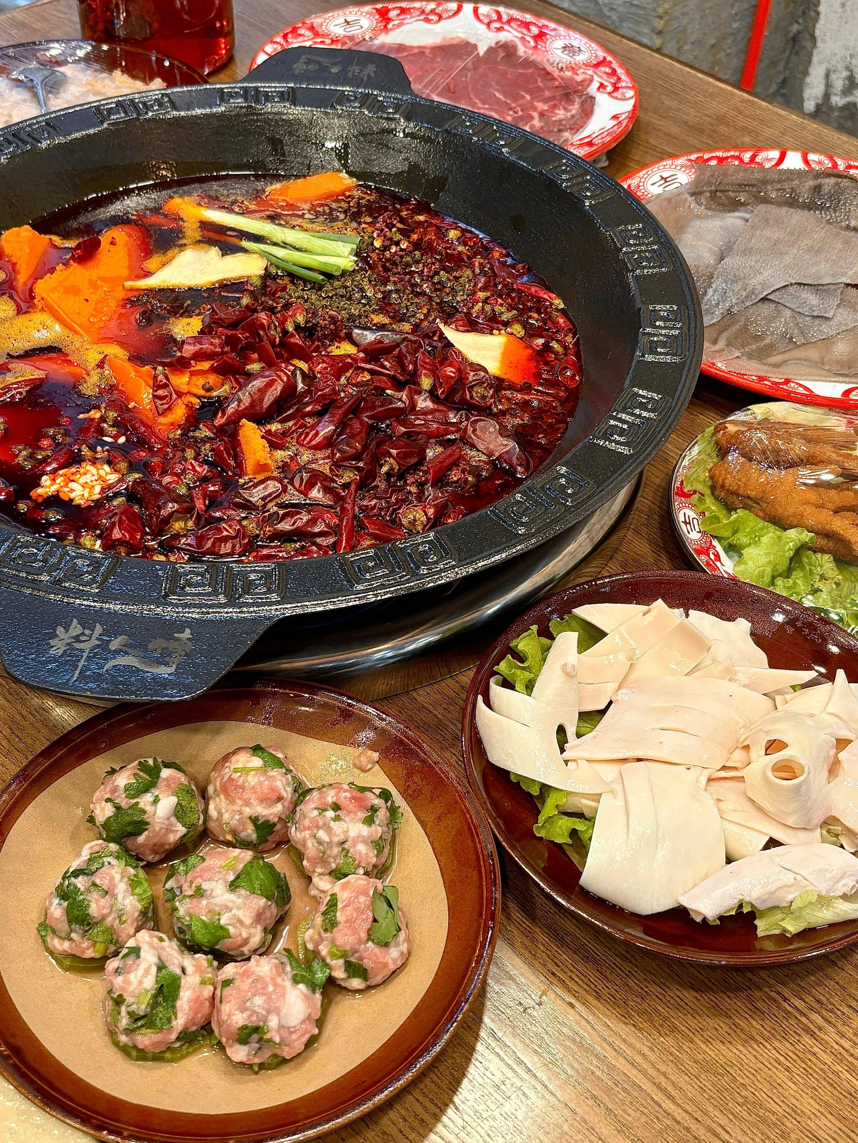 成都火锅料人传火锅为什么深受大众的喜欢