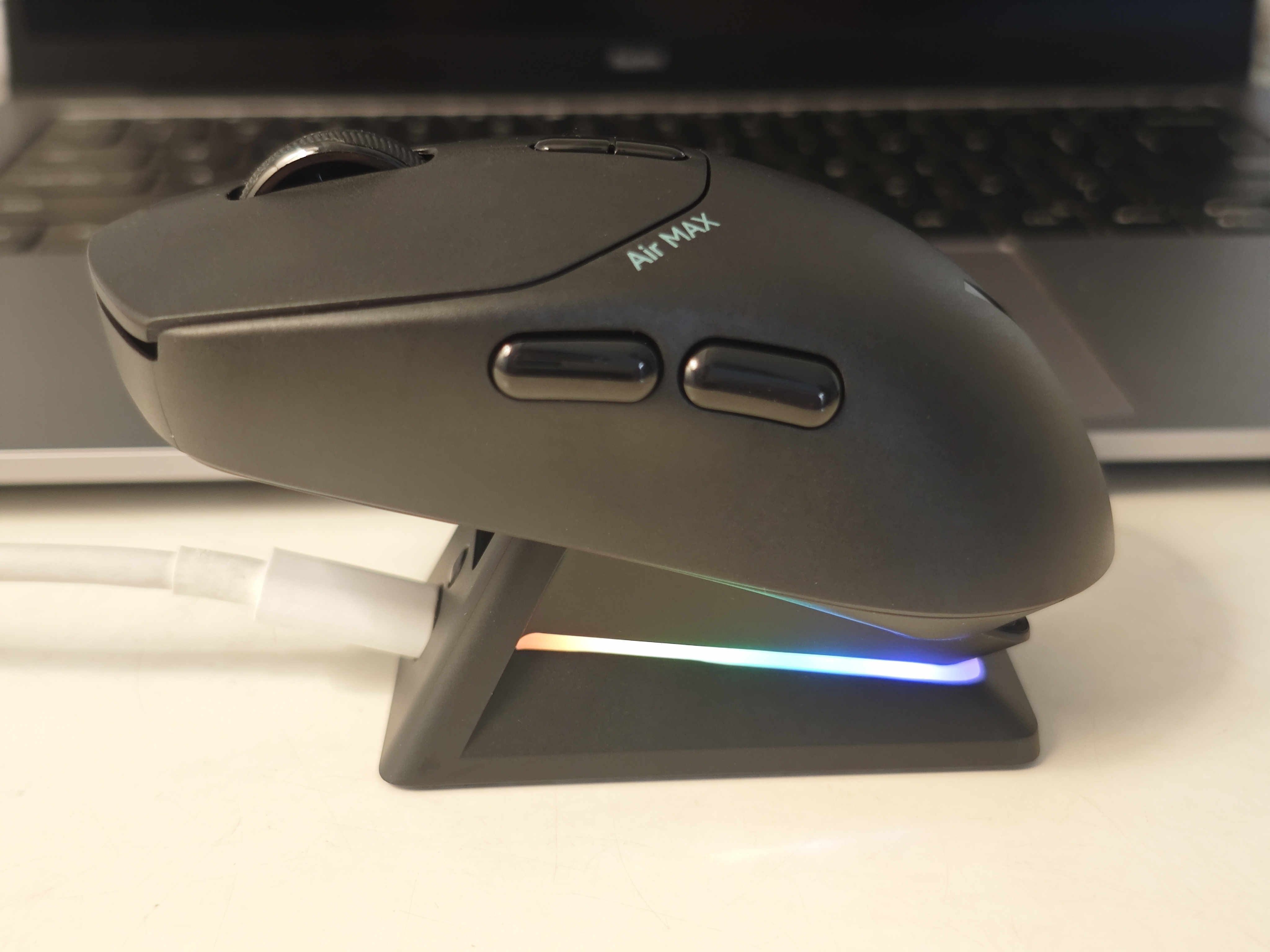 雷柏VT1Air MAX游戏鼠标:50g轻盈灵动,3950精准制胜的电竞利器