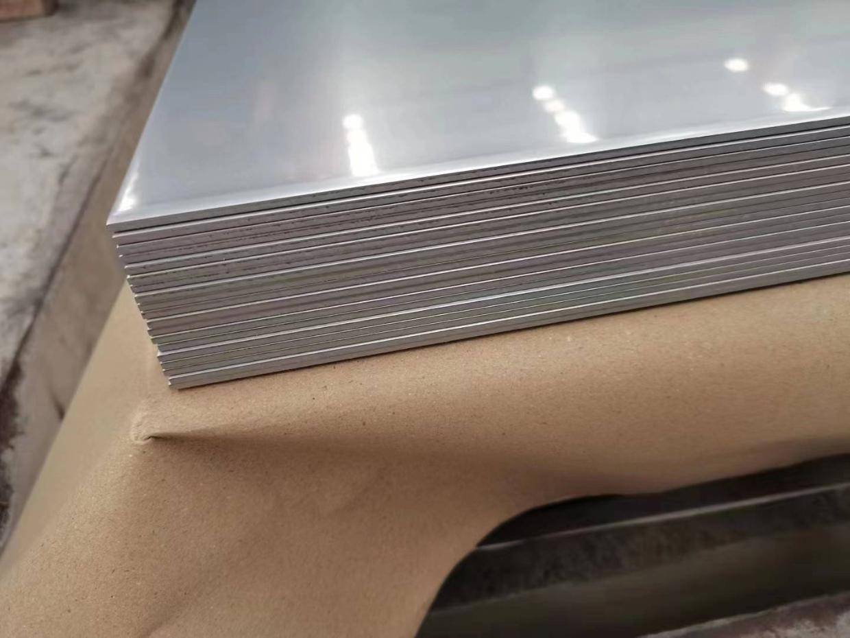 走进不锈钢板的世界——304不锈钢板的应用与发展
