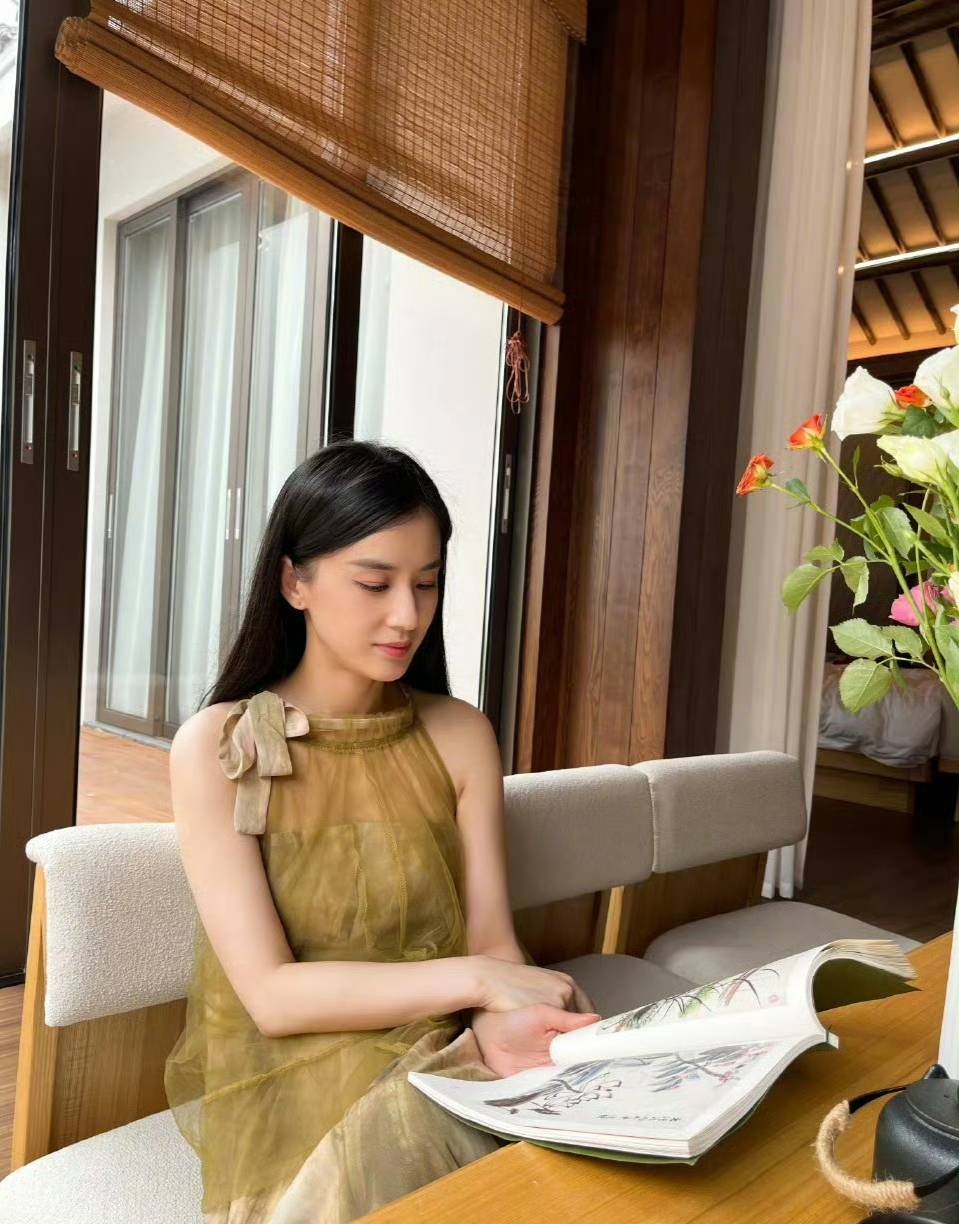 黄圣依仍然想要离婚-黄圣依哭诉